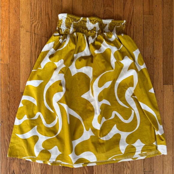 Women’s knee length skirt in yellow and white with pockets size S - Picture 4 of 7